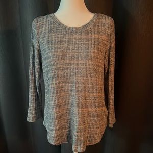 Lightweight sweater